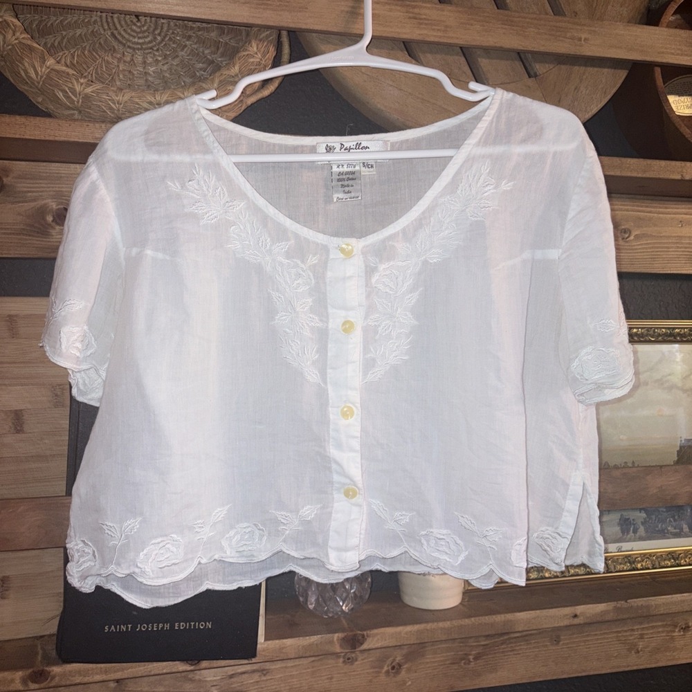 100% Cotton Women's Small Button Cropped Embroidery Romantic Cottagecore Shirt